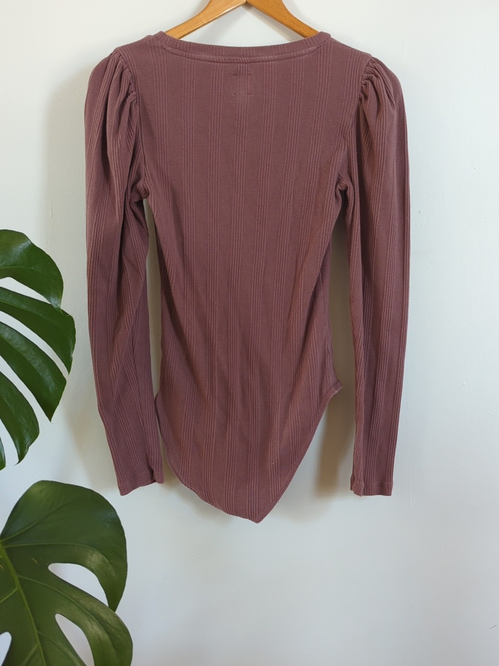 Gap Long Sleeved Bodysuit - Picture 4 of 4